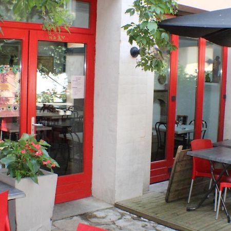 拉斯维吉内罗吉斯酒店 Ispagnac 外观 照片